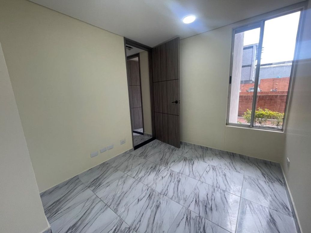 Apartamento de 2 alcobas en venta en Ricaurte, Bogotá, 34 m² · foto 14 de 17