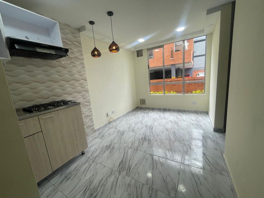 Apartamento de 2 alcobas en venta en Ricaurte, Bogotá, 34 m² · foto 2 de 17