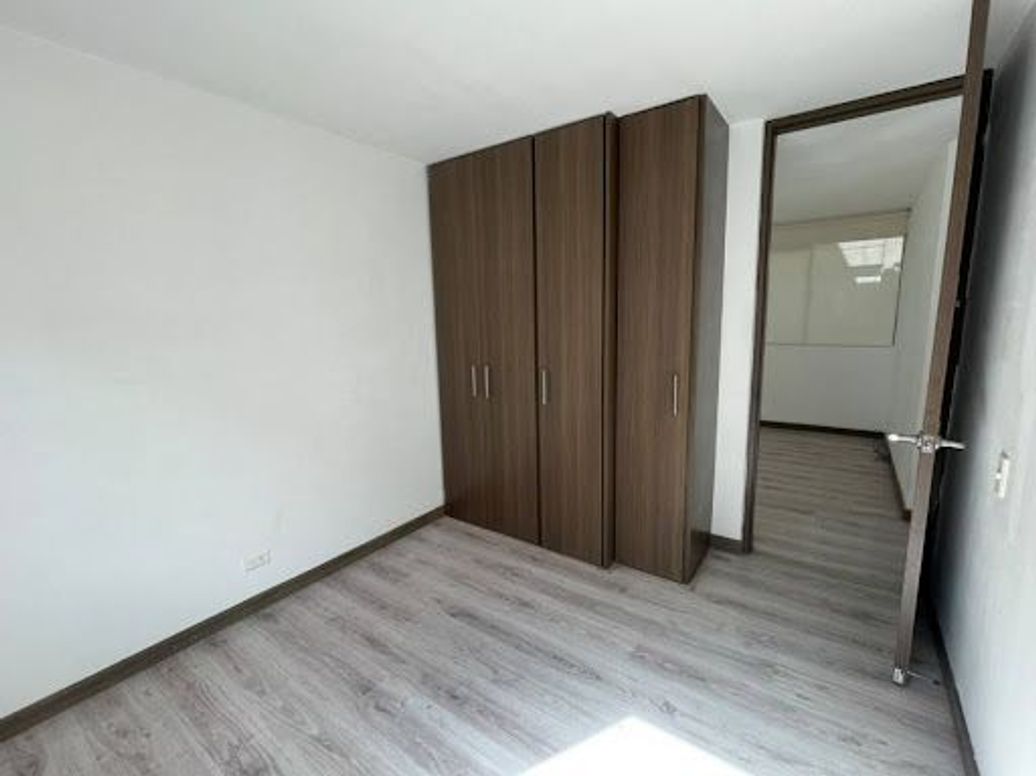 Apartamento de 3 alcobas en venta en Nueva Castilla, Bogotá, 81 m² · foto 14 de 20