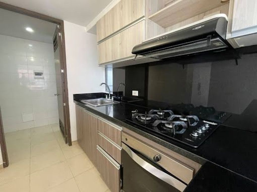 Apartamento de 3 alcobas en venta en Nueva Castilla, Bogotá, 81 m² · foto 3 de 20