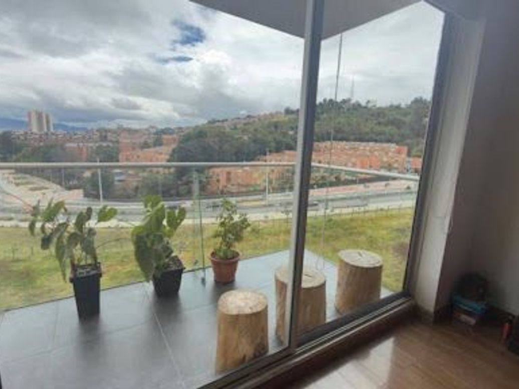 Apartamento de 3 alcobas en arriendo en Los Lagartos, Bogotá, 123 m² · foto 3 de 17