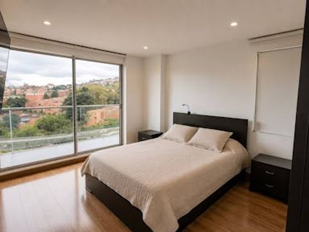 Apartamento de 3 alcobas en arriendo en Los Lagartos, Bogotá, 123 m² · foto 5 de 17