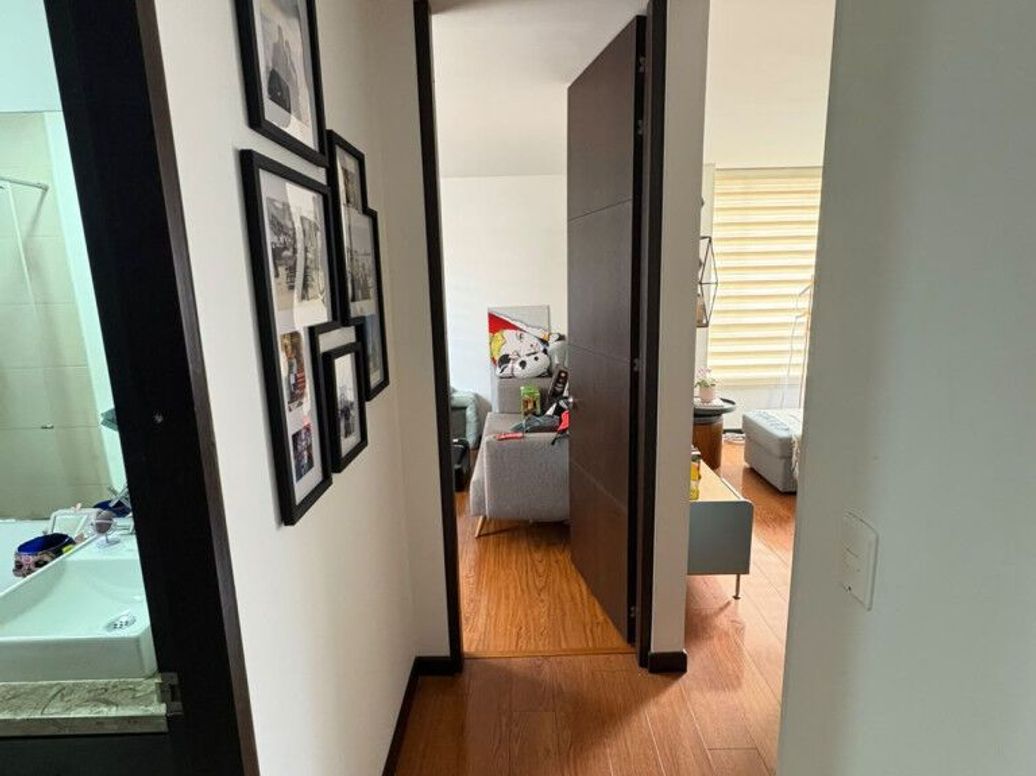 Apartamento de 2 alcobas en venta en Los Cedritos, Bogotá, 67 m² · foto 13 de 20