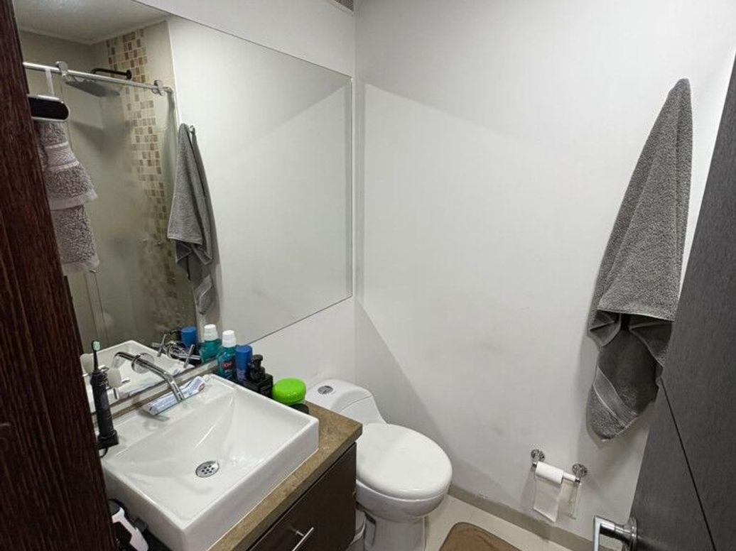 Apartamento de 2 alcobas en venta en Los Cedritos, Bogotá, 67 m² · foto 10 de 20