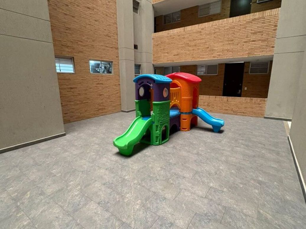 Apartamento de 2 alcobas en venta en Los Cedritos, Bogotá, 67 m² · foto 18 de 20