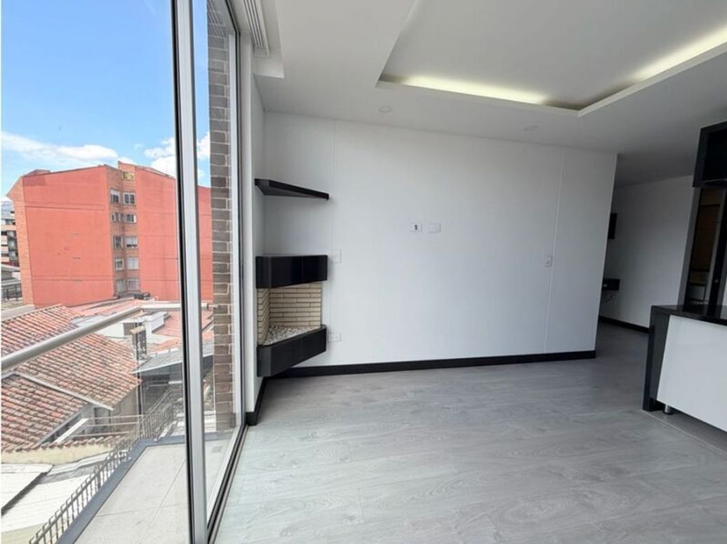 Apartaestudio en venta en Los Cedritos, Bogotá, 49 m² · foto 2 de 19