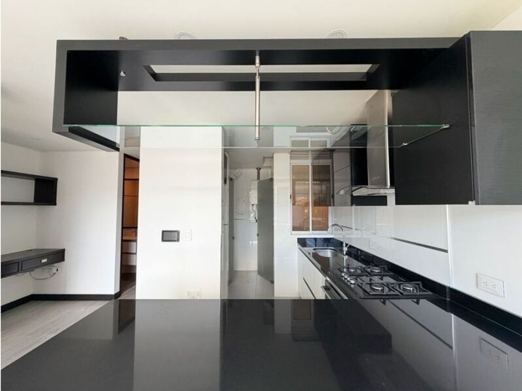 Apartaestudio en venta en Los Cedritos, Bogotá, 49 m² · foto 8 de 19