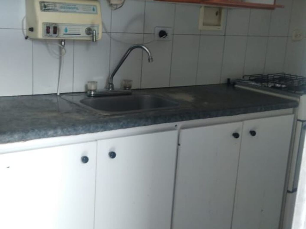 Apartamento de 3 alcobas en venta en Ciudad Techo, Bogotá, 78 m² · foto 2 de 9