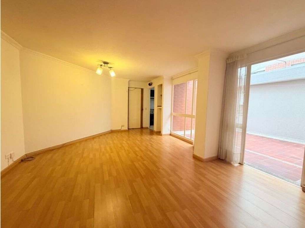 Apartaestudio en venta en Los Cedritos, Bogotá, 72 m² · foto 7 de 12