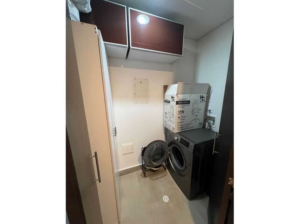 Apartamento de 2 alcobas en venta en Los Cedros Oriental, Bogotá, 77 m² · foto 10 de 12