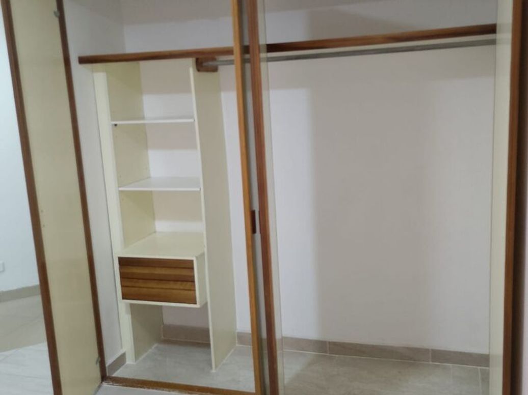 Apartamento de 2 alcobas en venta en La Esperanza, Bogotá, 60 m² · foto 3 de 13