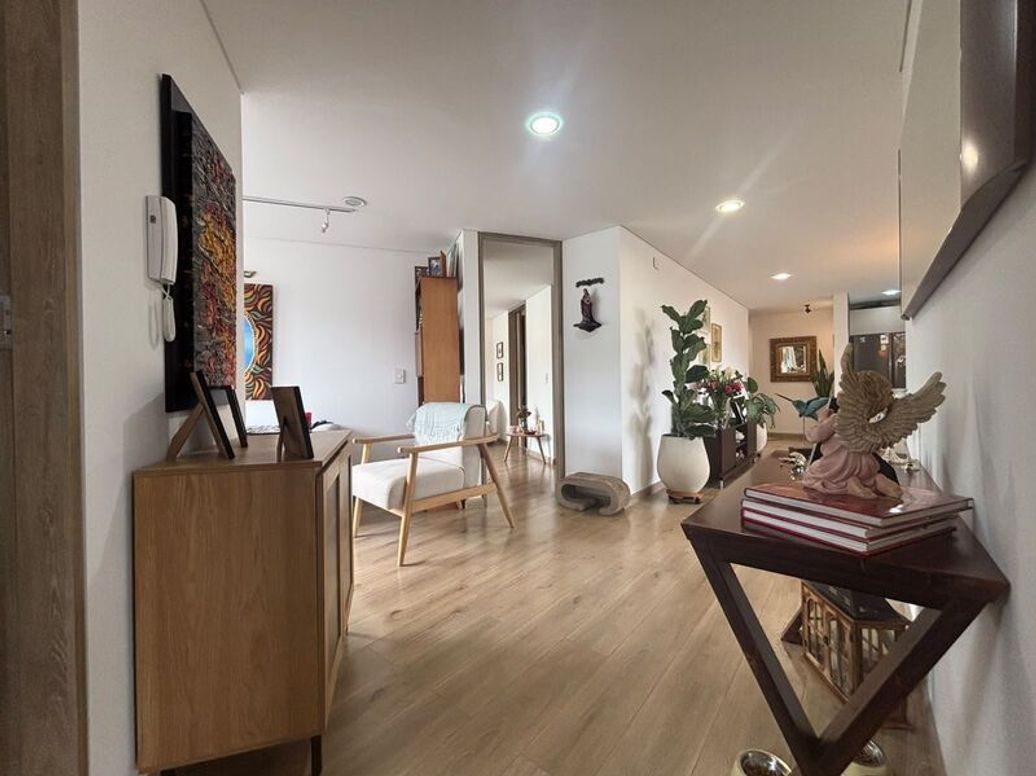 Apartamento de 3 alcobas en venta en Molinos Norte, Bogotá, 157 m² · foto 8 de 20