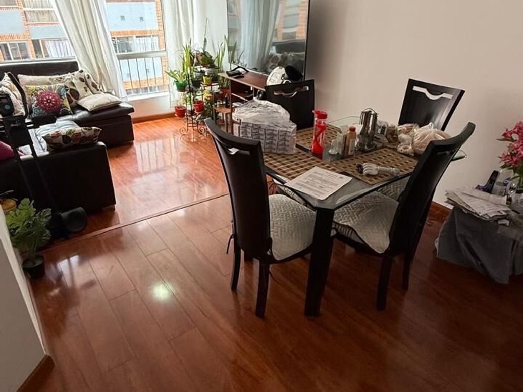Apartamento de 3 alcobas en venta en Casa Blanca, Bogotá, 80 m² · foto 3 de 8
