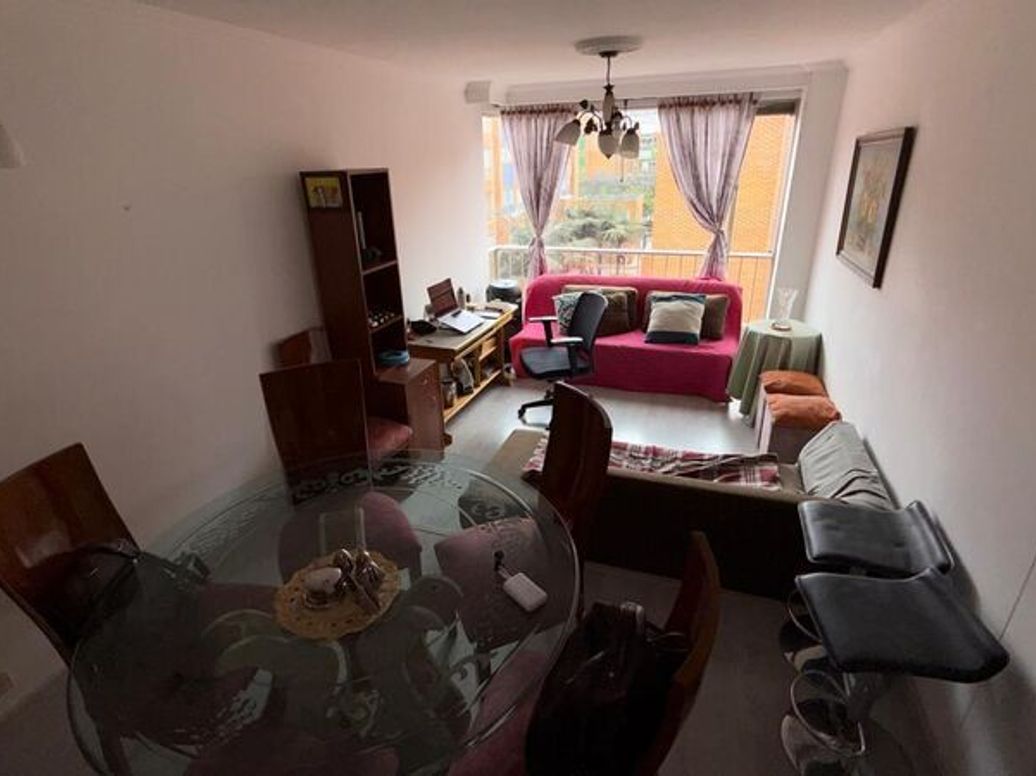 Apartamento de 4 alcobas en venta en Casa Blanca, Bogotá, 90 m² · foto 2 de 10