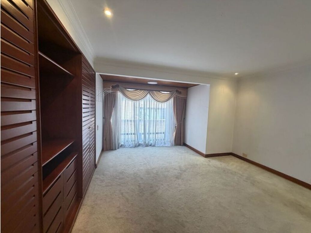 Apartamento de 4 alcobas en venta en San Patricio, Bogotá · foto 12 de 20