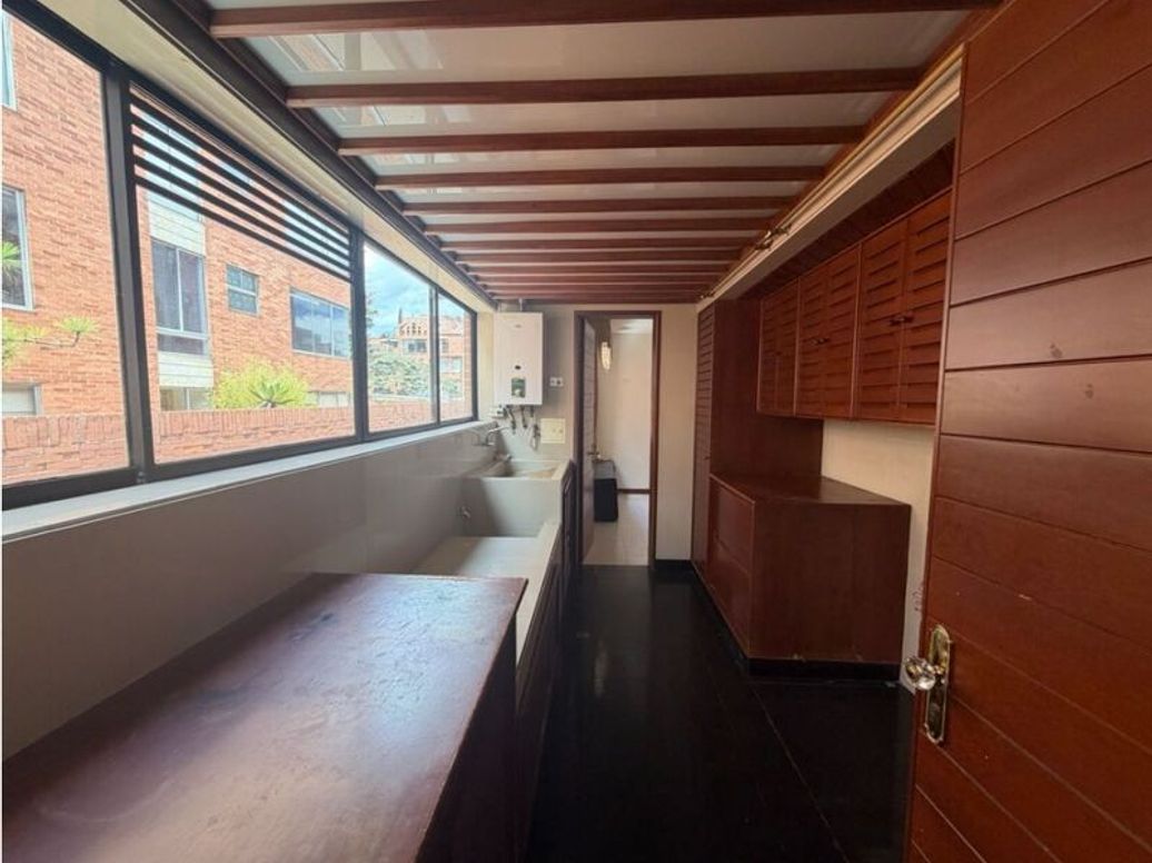 Apartamento de 4 alcobas en venta en San Patricio, Bogotá · foto 8 de 20