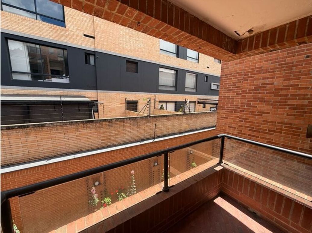 Apartamento de 4 alcobas en venta en San Patricio, Bogotá · foto 19 de 20