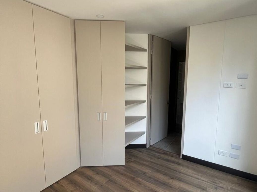 Apartamento de 3 alcobas en venta en Chico, Bogotá, 118 m² · foto 16 de 20