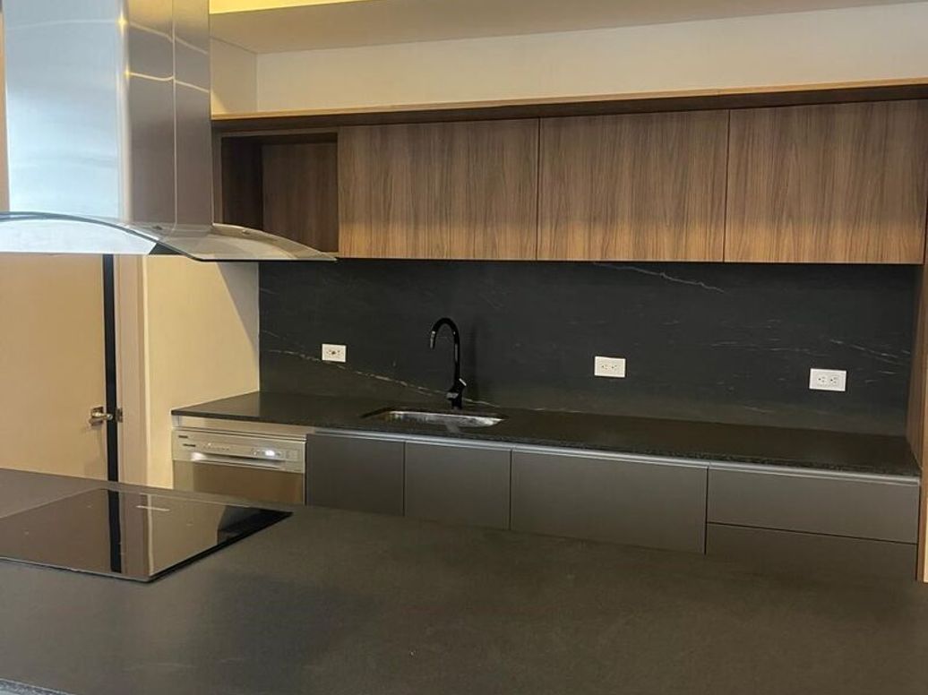 Apartamento de 3 alcobas en venta en Chico, Bogotá, 118 m² · foto 4 de 20
