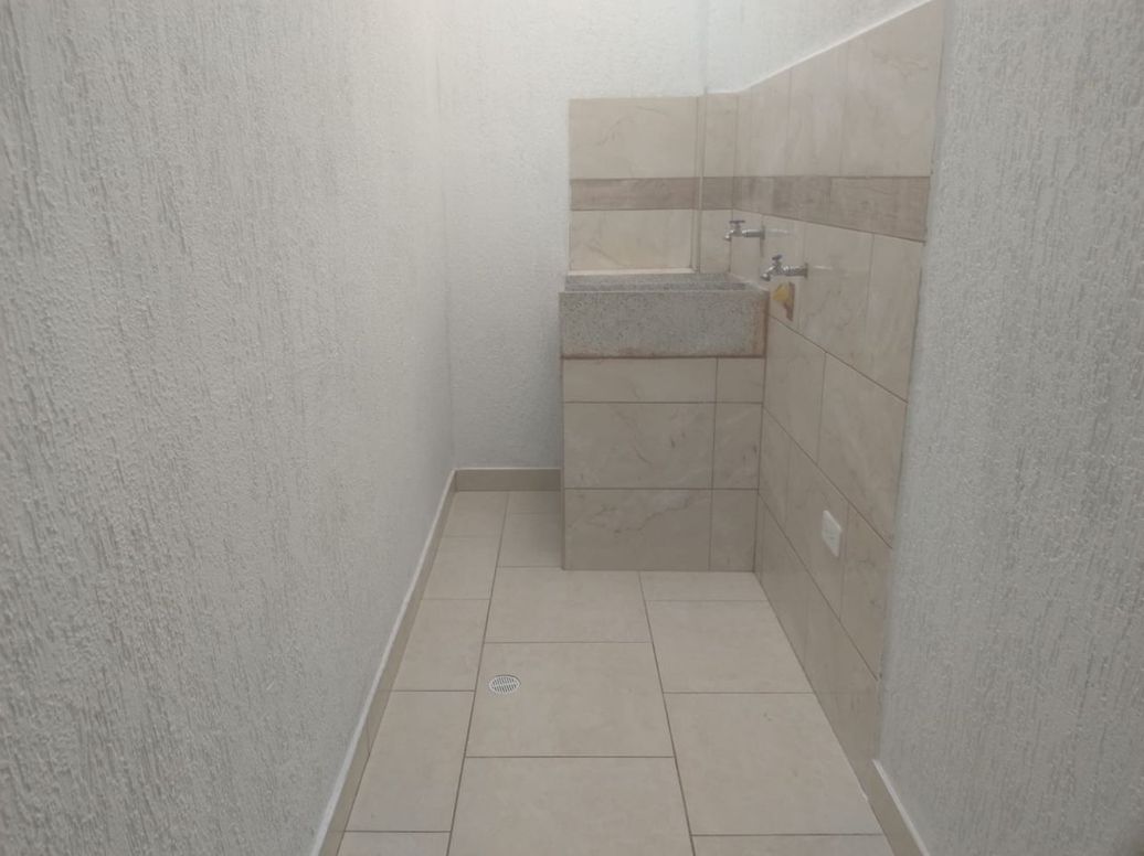 Apartamento de 2 alcobas en arriendo en El Refugio, Bogotá, 50 m² · foto 3 de 13