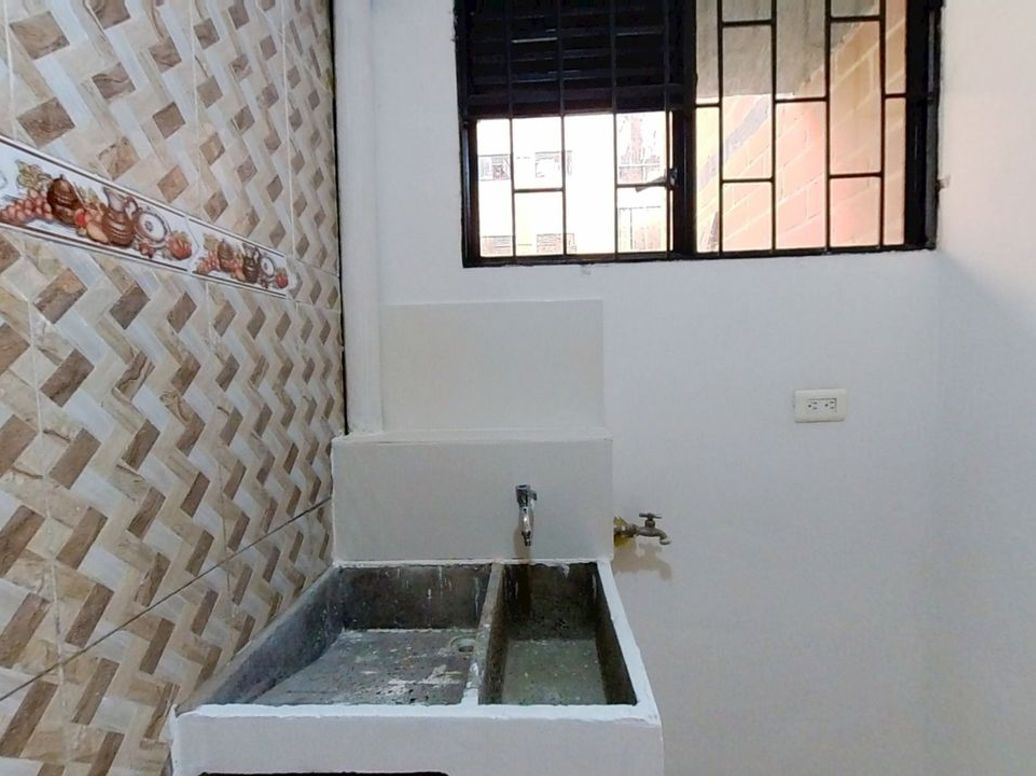 Apartamento de 2 alcobas en venta en Centro Usme, Bogotá, 38 m² · foto 4 de 19