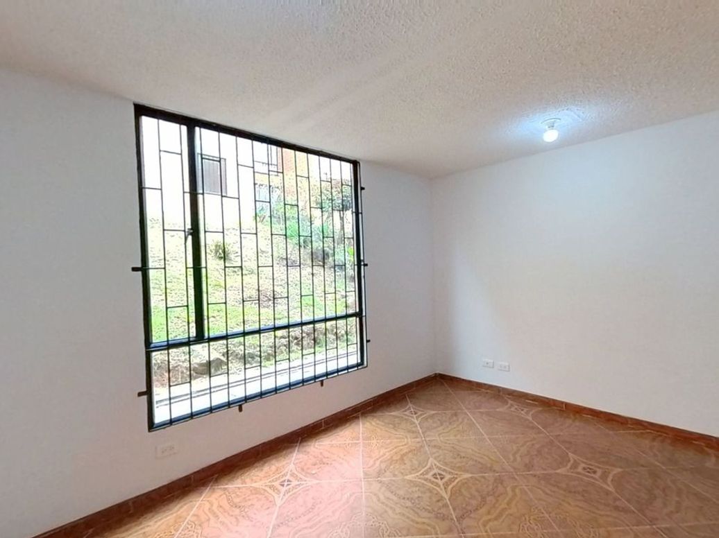 Apartamento de 2 alcobas en venta en Centro Usme, Bogotá, 38 m² · foto 16 de 19