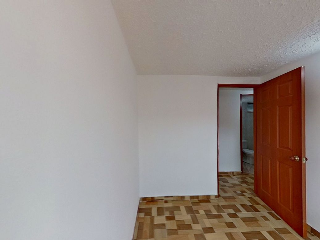 Apartamento de 2 alcobas en venta en Centro Usme, Bogotá, 49 m² · foto 2 de 17