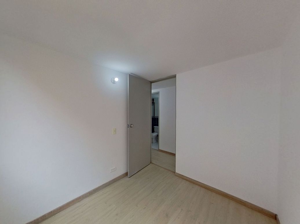 Apartamento de 2 alcobas en venta en Centro Usme, Bogotá, 49 m² · foto 8 de 17