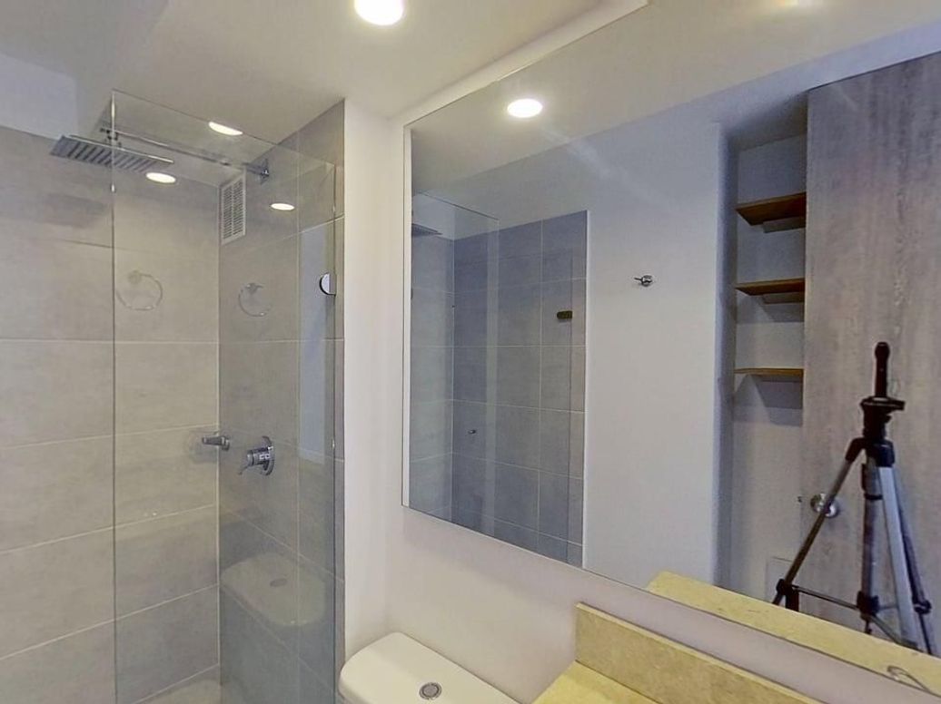 Apartamento de 1 alcoba en venta en Cjr Centenari, Bogotá, 23 m² · foto 6 de 7