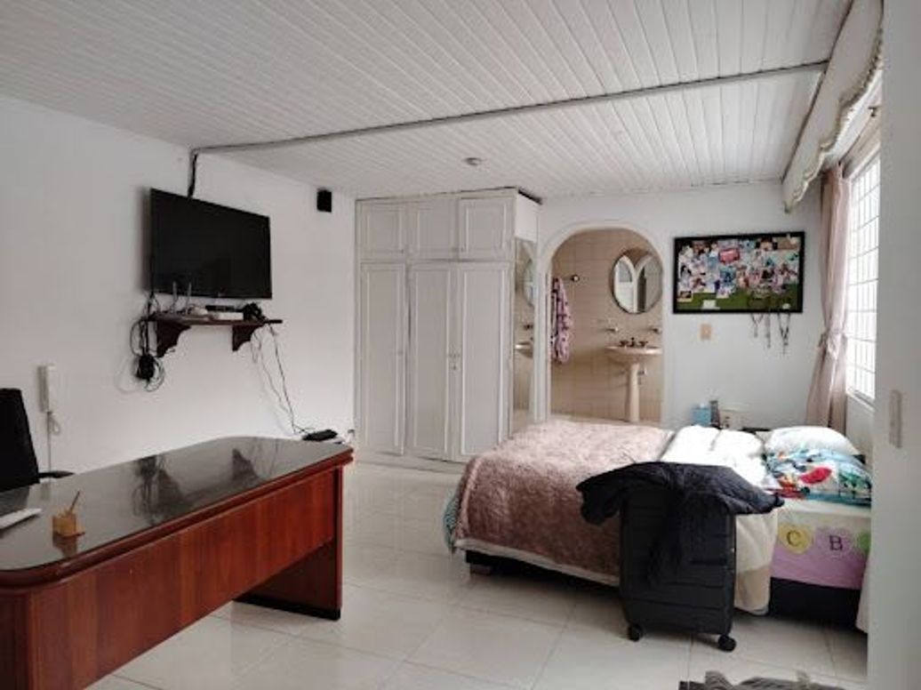 Casa de 4 alcobas en venta en Rincon Del Cedro, Bogotá, 218 m² · foto 10 de 15