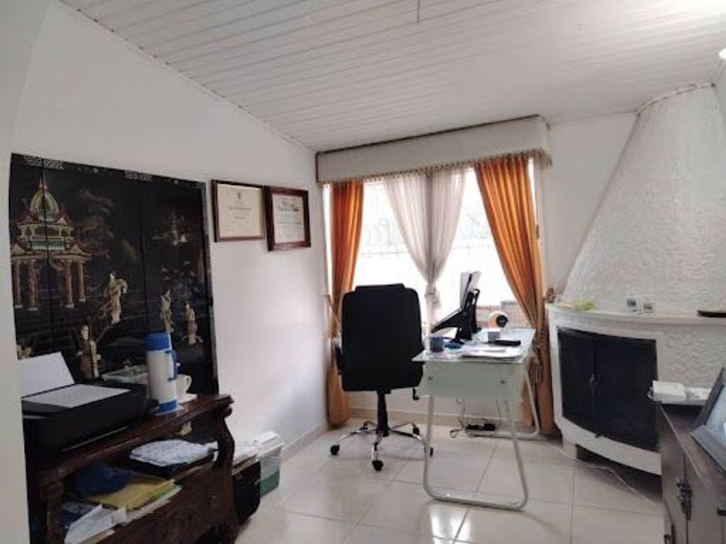 Casa de 4 alcobas en venta en Rincon Del Cedro, Bogotá, 218 m² · foto 12 de 15