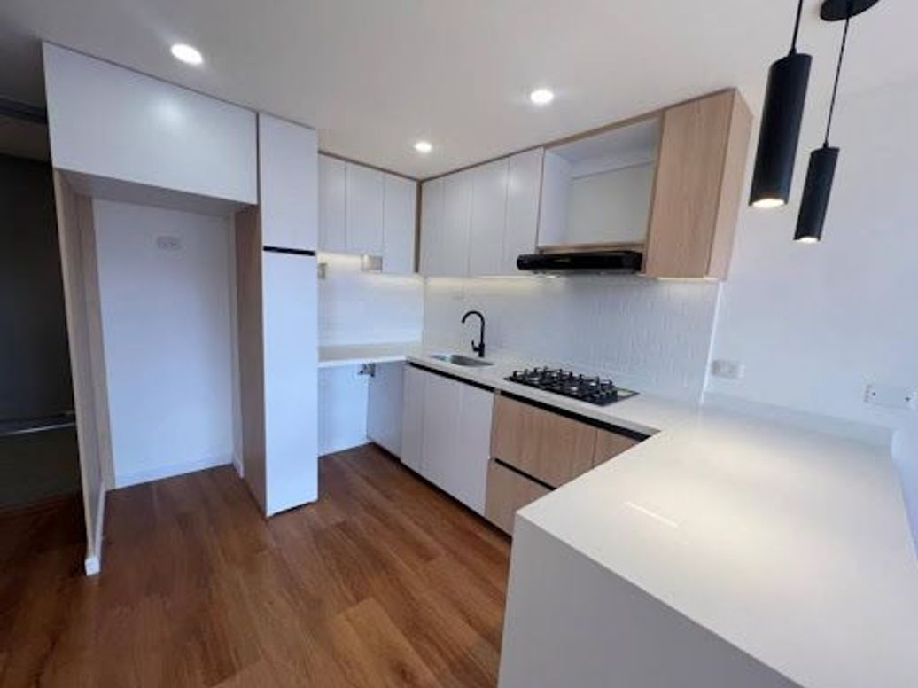 Apartaestudio en arriendo en Ciudad Salitre Suroriental, Bogotá, 35 m² · foto 3 de 8