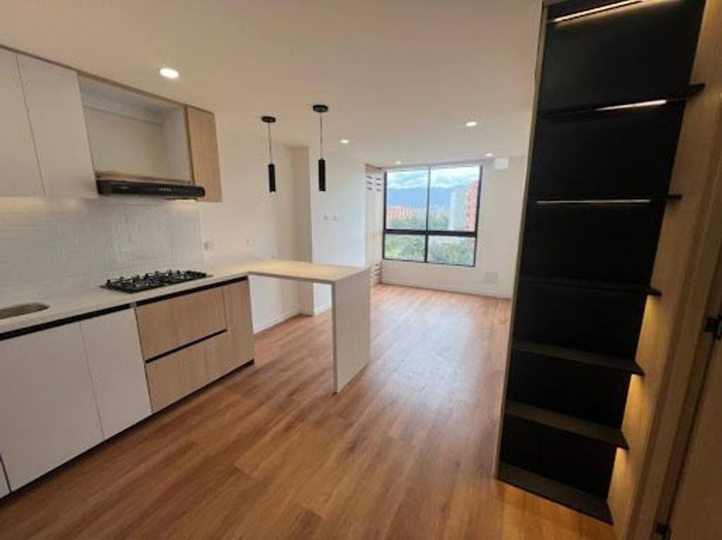 Apartaestudio en arriendo en Ciudad Salitre Suroriental, Bogotá, 35 m² · foto 2 de 8