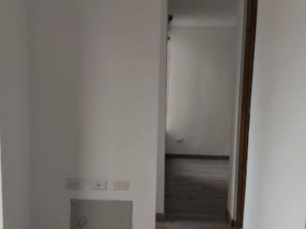 Apartamento de 2 alcobas en arriendo en Samper Mendoza, Bogotá, 40 m² · foto 5 de 10