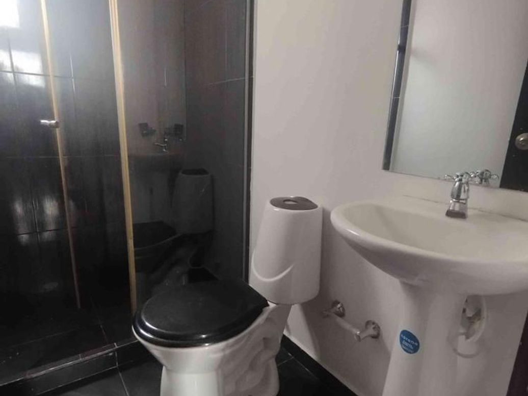 Apartamento de 3 alcobas en venta en Cr Molinos Del Milenio, Bogotá, 56 m² · foto 11 de 13