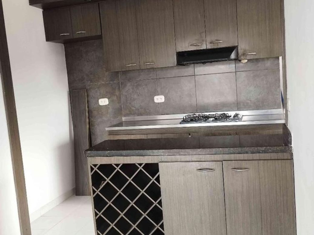 Apartamento de 3 alcobas en venta en Cr Molinos Del Milenio, Bogotá, 56 m² · foto 4 de 13