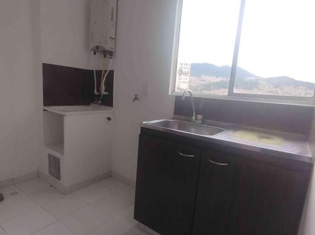 Apartamento de 3 alcobas en venta en Cr Molinos Del Milenio, Bogotá, 56 m² · foto 6 de 13