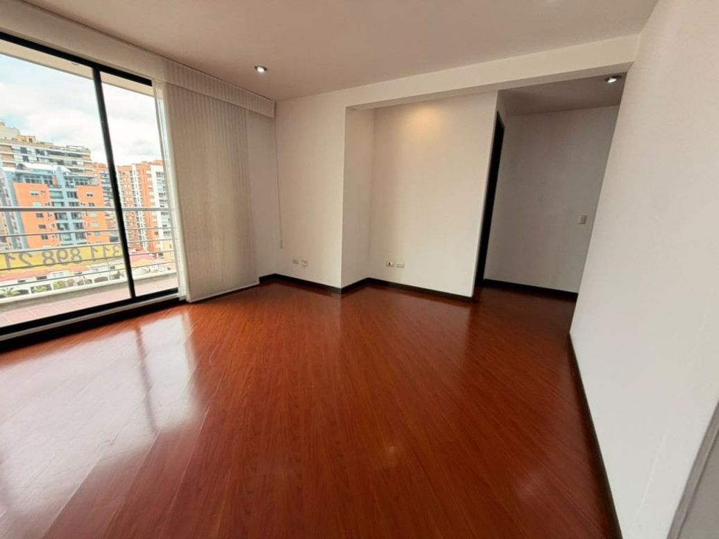 Apartamento de 3 alcobas en arriendo en Caobos Salazar, Bogotá, 100 m² · foto 15 de 20