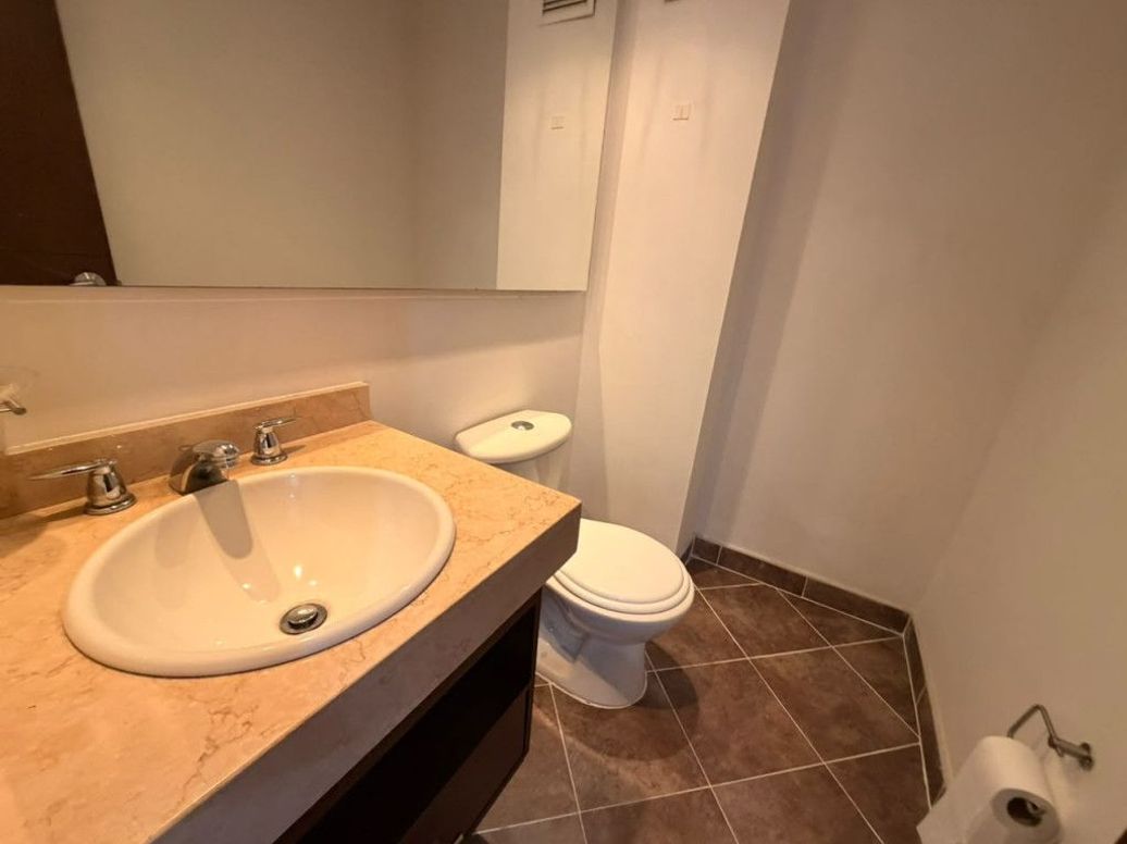 Apartamento de 3 alcobas en arriendo en Caobos Salazar, Bogotá, 100 m² · foto 17 de 20