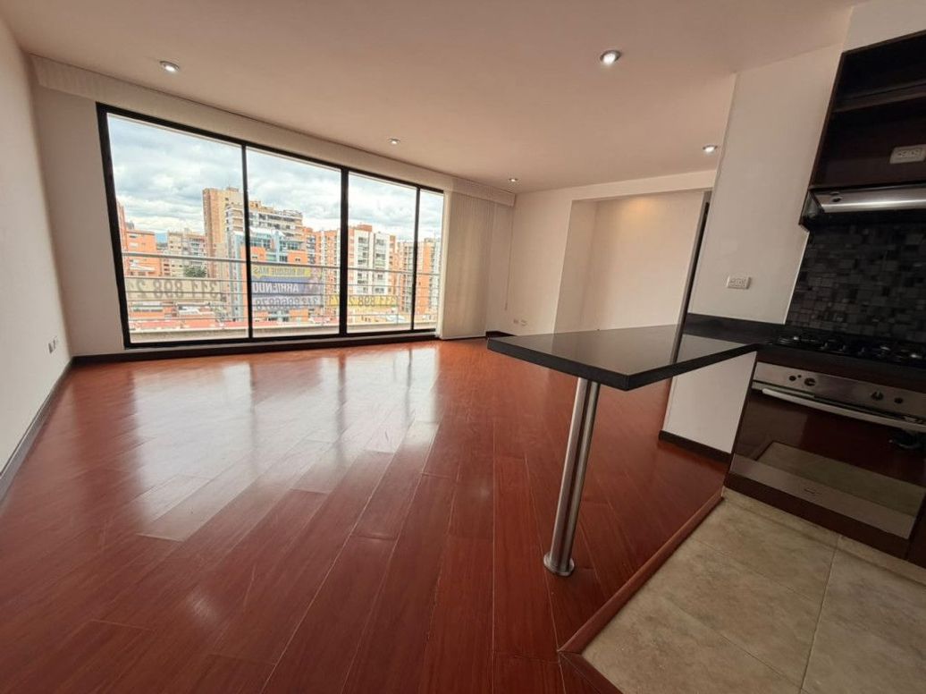Apartamento de 3 alcobas en arriendo en Caobos Salazar, Bogotá, 100 m² · foto 14 de 20