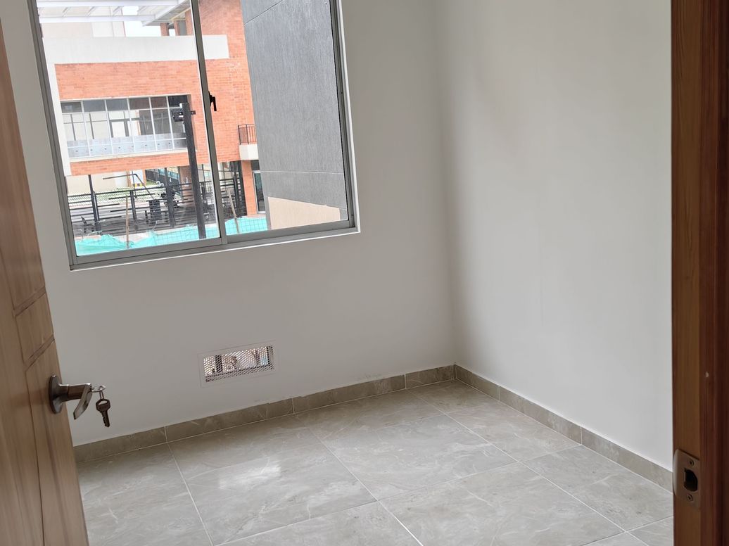 Apartamento de 2 alcobas en venta en Centenario, Bogotá, 43 m² · foto 9 de 14