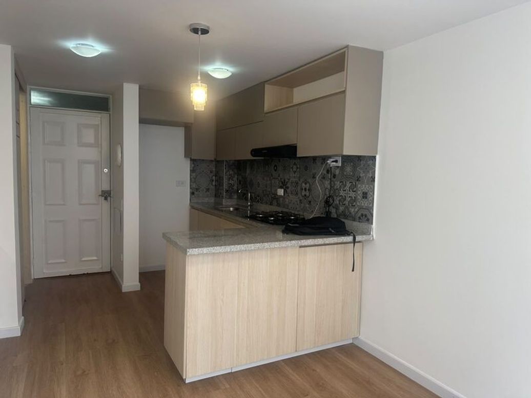 Apartaestudio en venta en Salamanca, Bogotá, 36 m² · foto 2 de 5
