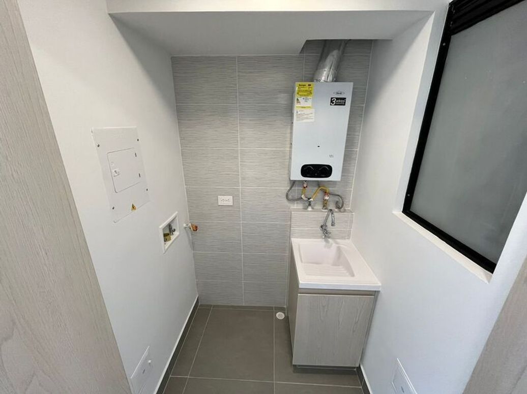 Apartamento de 1 alcoba en venta en Bogotá, Bogotá, 45 m² · foto 8 de 10