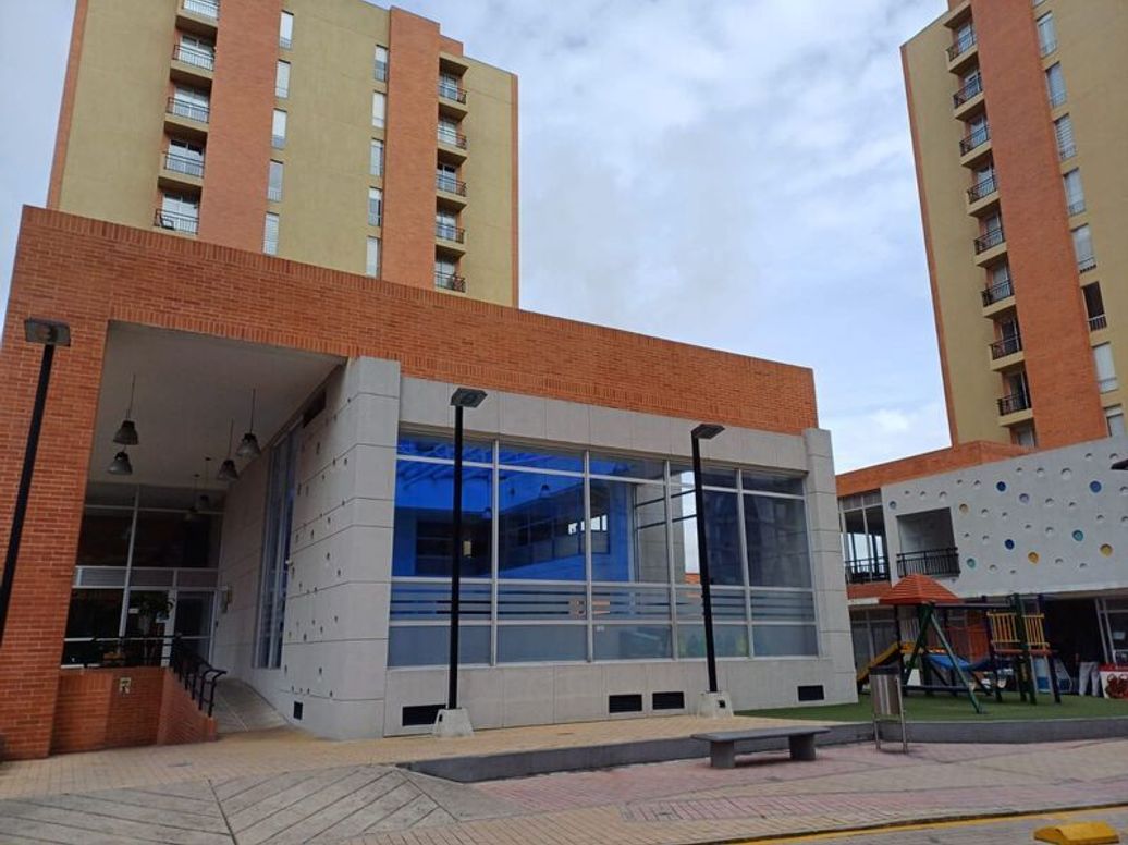 Apartamento de 3 alcobas en venta en Cr Portales Del Norte Et. Iii, Bogotá, 74 m² · foto 15 de 20