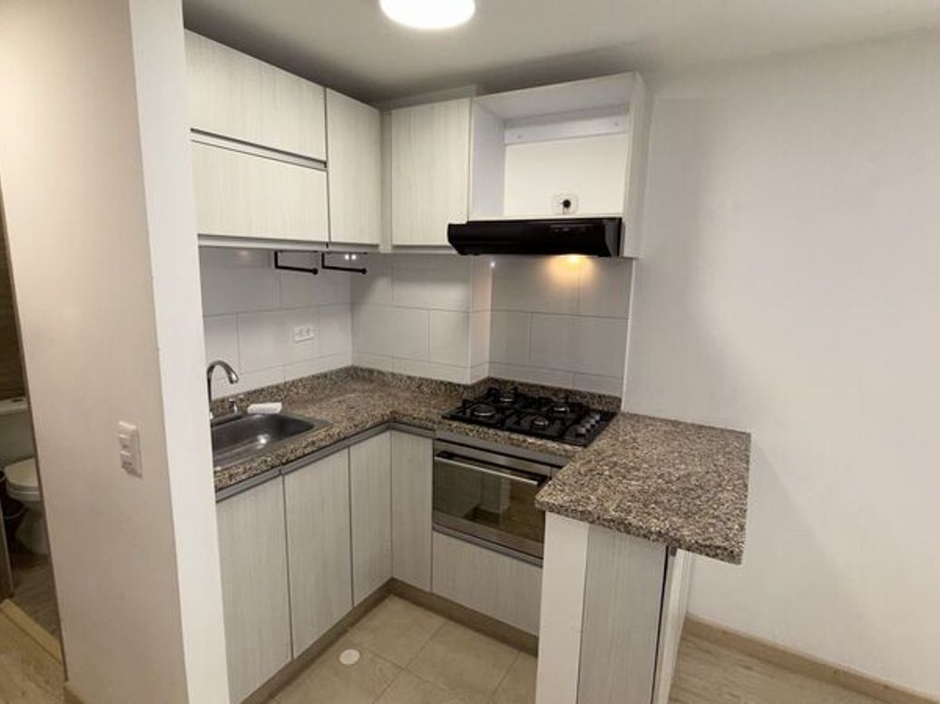 Apartaestudio en venta en Acacias Usaquen, Bogotá, 33 m² · foto 2 de 9