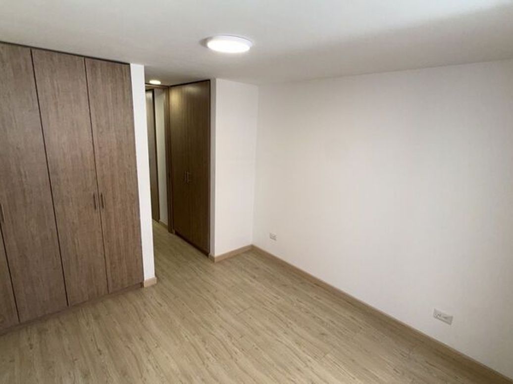 Apartaestudio en venta en Acacias Usaquen, Bogotá, 33 m² · foto 4 de 9
