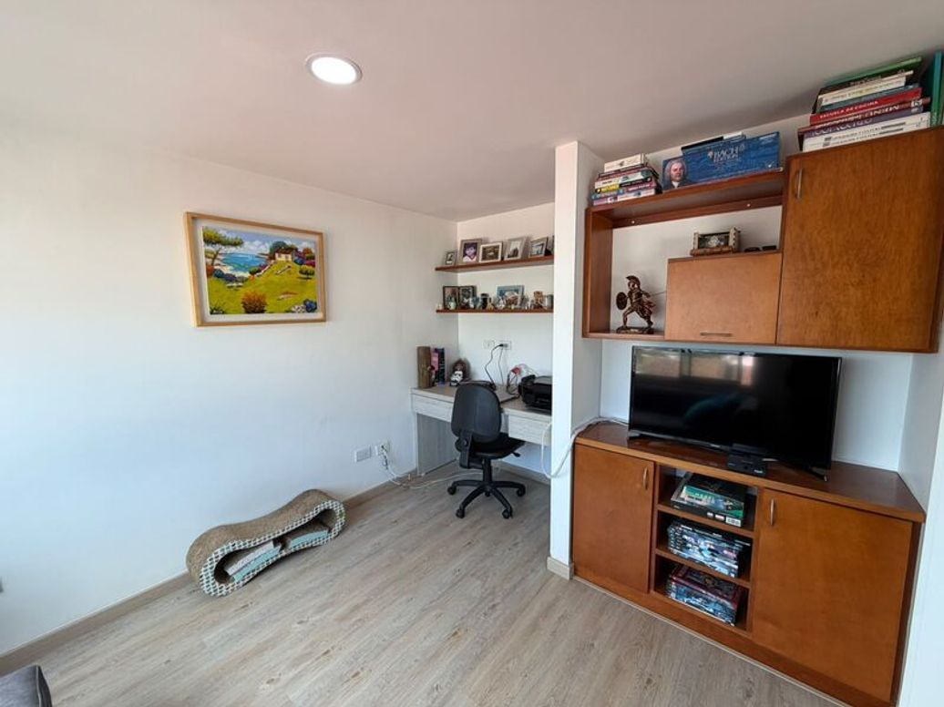 Apartamento de 3 alcobas en venta en Puente Largo, Bogotá, 99 m² · foto 8 de 12