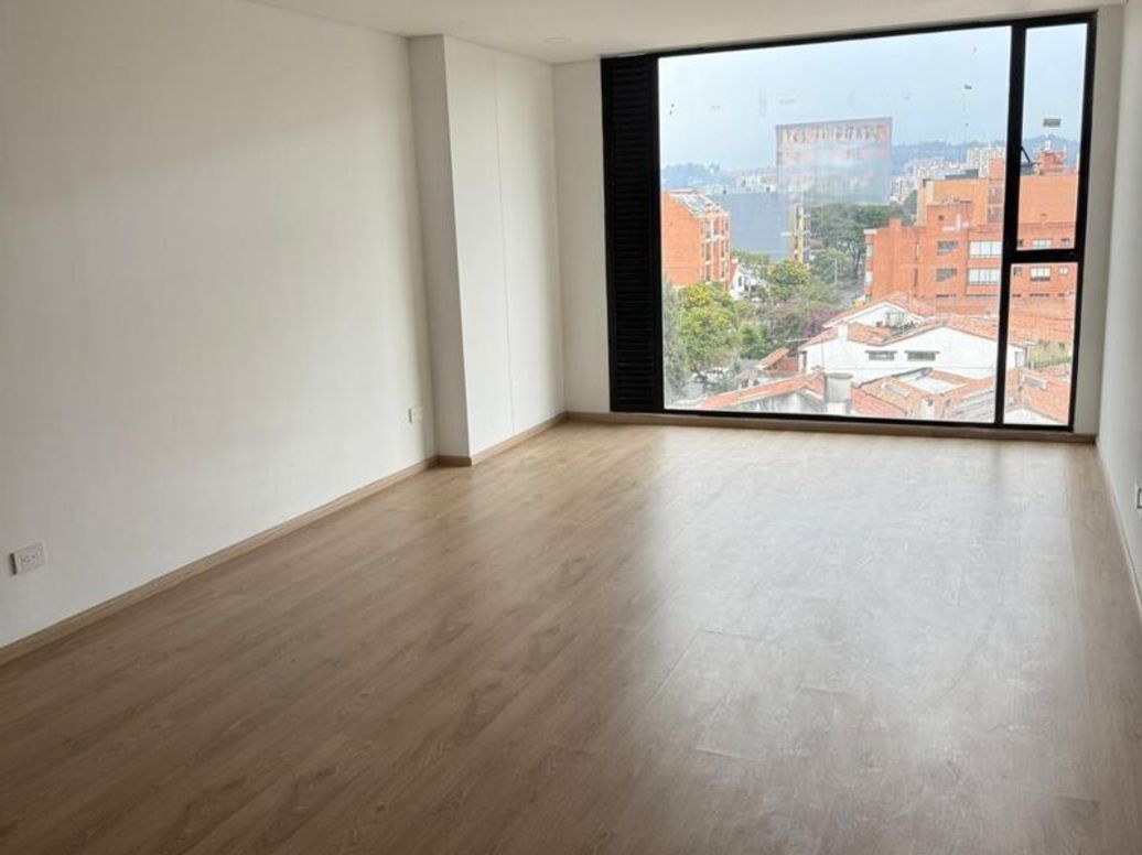 Apartamento de 2 alcobas en venta en Los Cedritos, Bogotá, 85 m² · foto 4 de 14