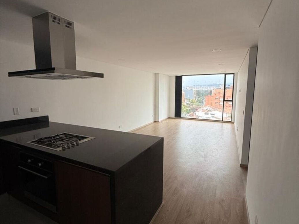 Apartamento de 2 alcobas en venta en Los Cedritos, Bogotá, 85 m² · foto 5 de 14