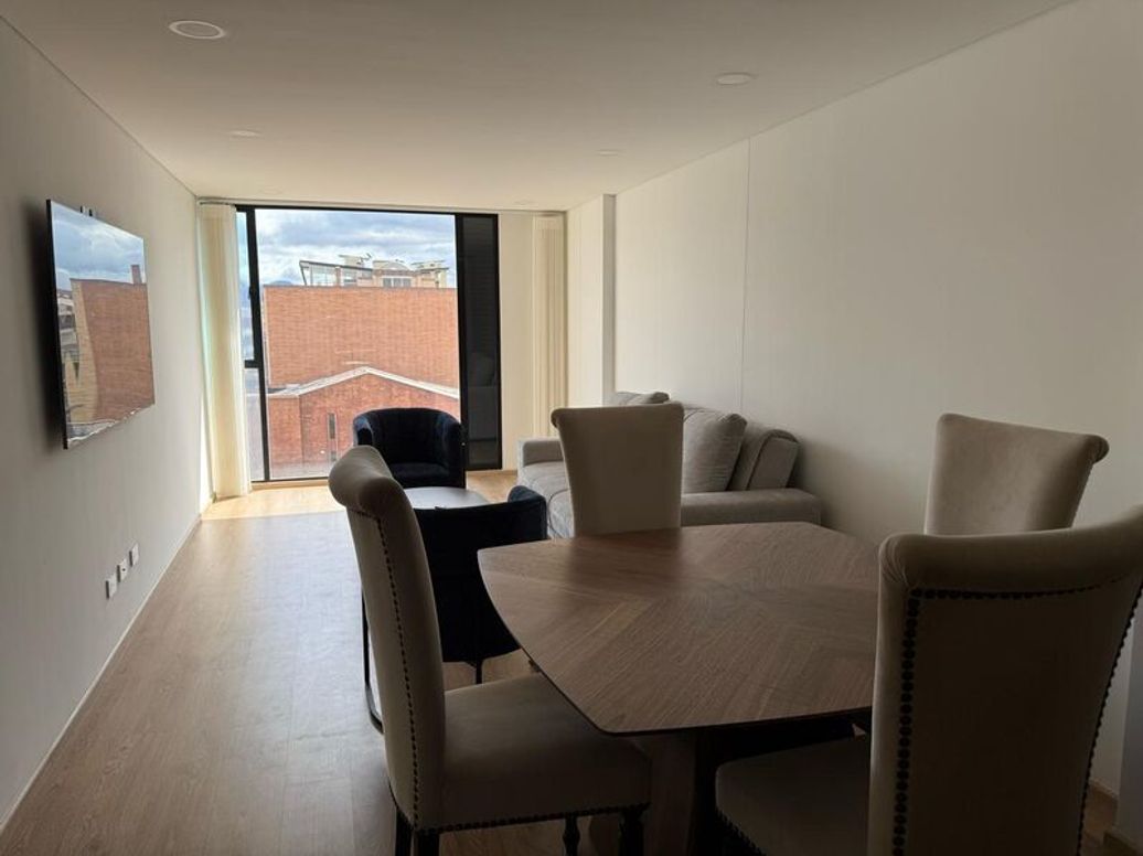 Apartamento de 2 alcobas en venta en Los Cedritos, Bogotá, 97 m² · foto 3 de 20